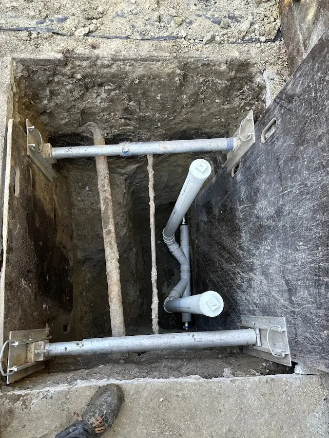 Experienced plumber completing Gas Line Repair work in Oakton